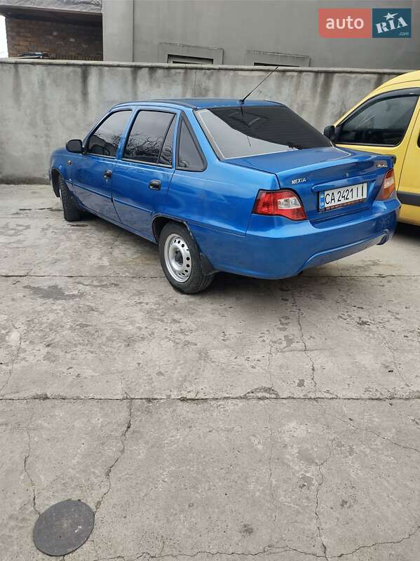 Седан Daewoo Nexia 2012 в Умани