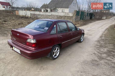 Седан Daewoo Nexia 1997 в Гнивани