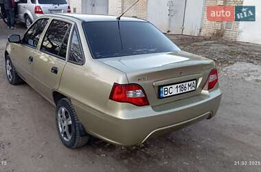 Седан Daewoo Nexia 2008 в Жидачове