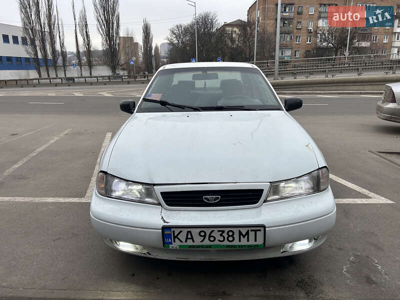 Седан Daewoo Nexia 1995 в Киеве