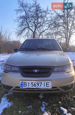 Седан Daewoo Nexia 2011 в Полтаві