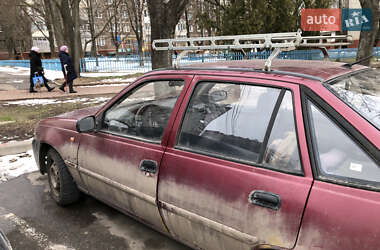 Седан Daewoo Nexia 2011 в 