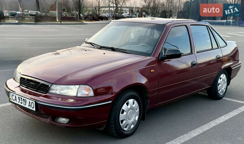 Седан Daewoo Nexia 2008 в Киеве