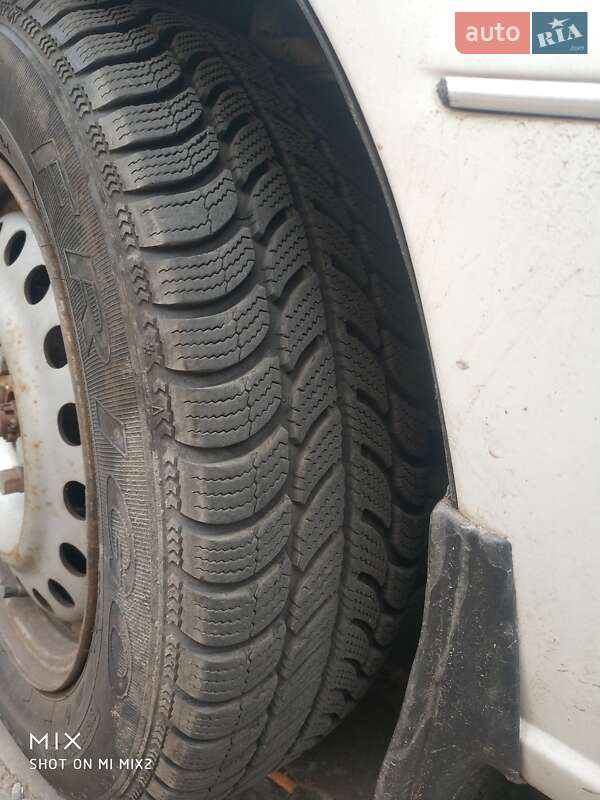 Седан Daewoo Nexia 1997 в Львові
