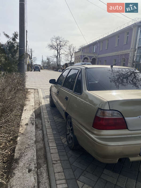 Седан Daewoo Nexia 2006 в Доброславе
