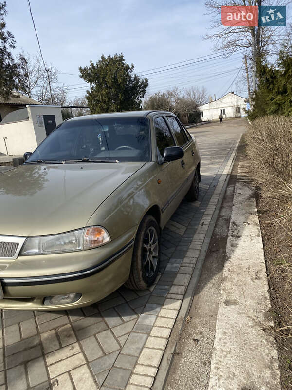 Седан Daewoo Nexia 2006 в Доброславе