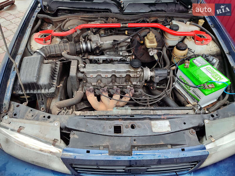 Седан Daewoo Nexia 1997 в Нежине