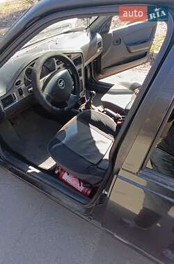 Седан Daewoo Nexia 2012 в 