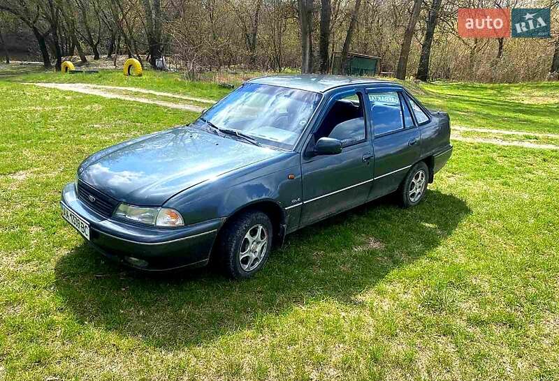 Седан Daewoo Nexia 1997 в 