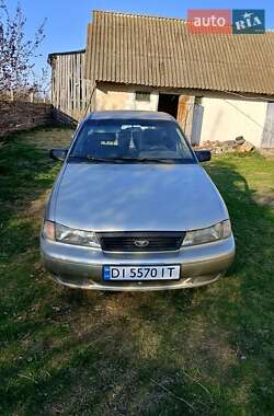 Седан Daewoo Nexia 1995 в Лугинах