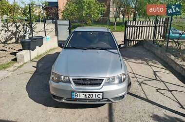 Седан Daewoo Nexia 2012 в 