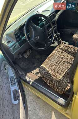 Седан Daewoo Nexia 1998 в 
