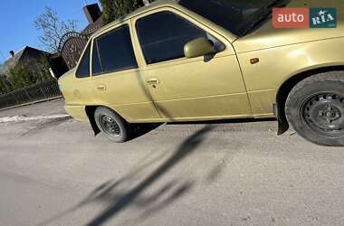 Седан Daewoo Nexia 1998 в 