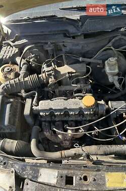 Седан Daewoo Nexia 1998 в 