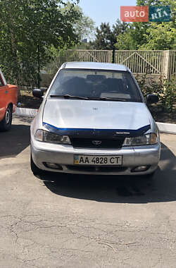 Седан Daewoo Nexia 2006 в 