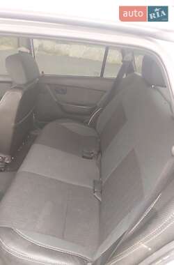 Седан Daewoo Nexia 2012 в 