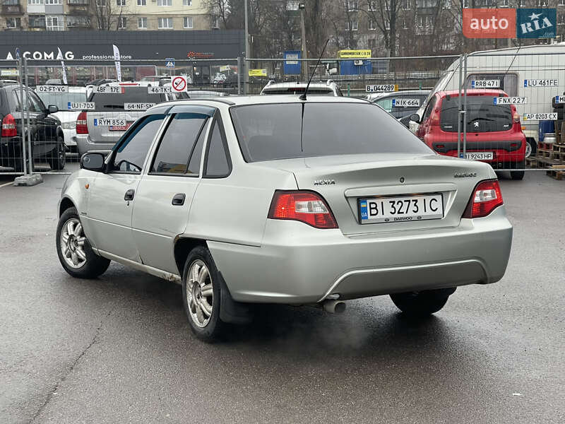 Седан Daewoo Nexia 2008 в Полтаві