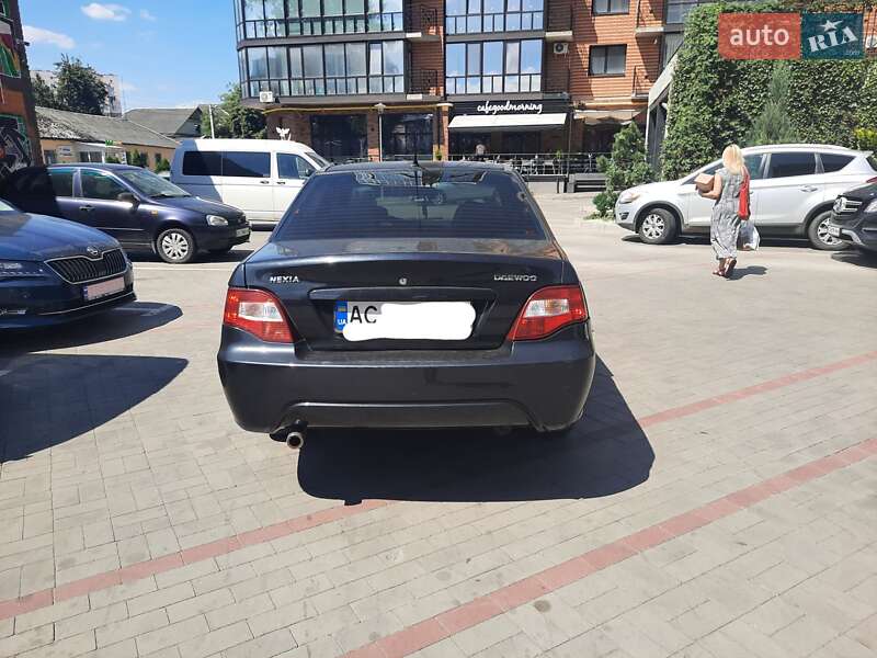 Седан Daewoo Nexia 2012 в Луцке
