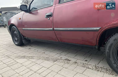 Седан Daewoo Nexia 2008 в 