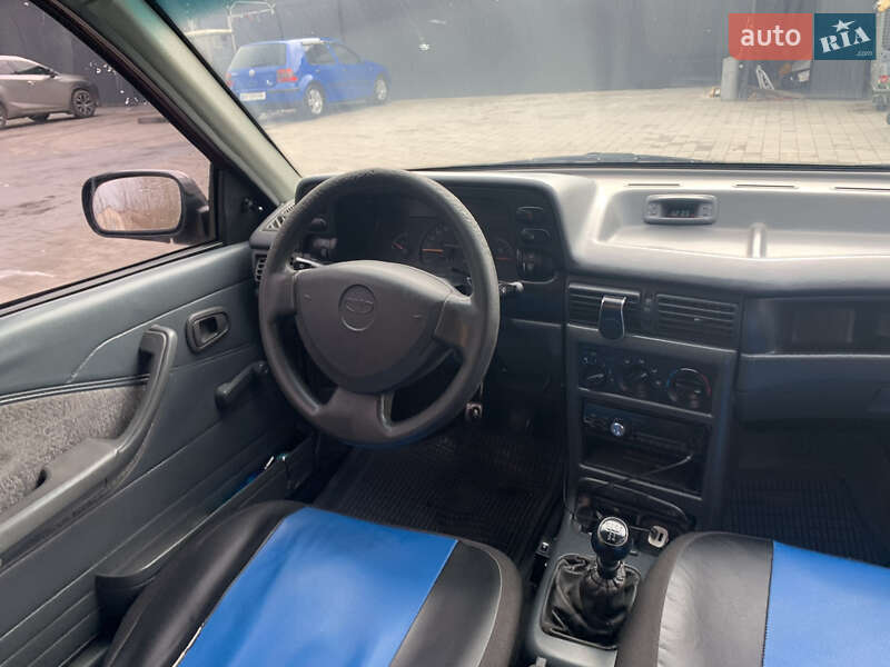 Седан Daewoo Nexia 2008 в Каменке-Бугской