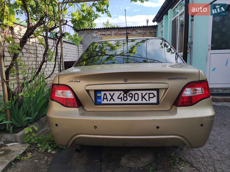 Седан Daewoo Nexia 2008 в Харькове