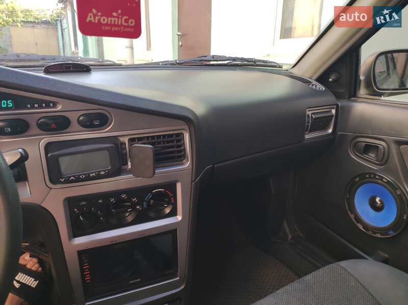 Седан Daewoo Nexia 2008 в Харькове