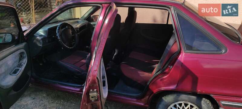 Седан Daewoo Nexia 2007 в Самборе