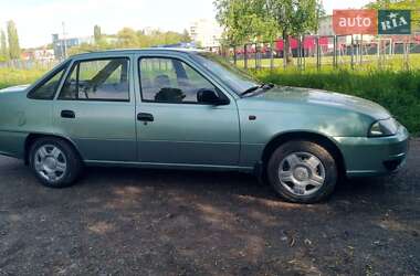 Седан Daewoo Nexia 2008 в 