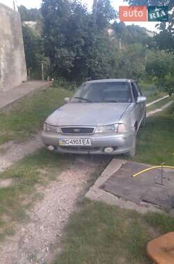 Седан Daewoo Nexia 1995 в Монастыриске