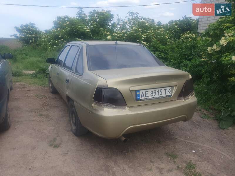 Седан Daewoo Nexia 2011 в Новомиколаївці