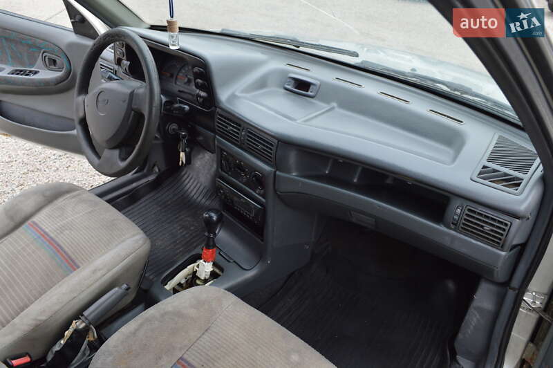 Седан Daewoo Nexia 2007 в Кропивницком