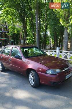 Седан Daewoo Nexia 2011 в 