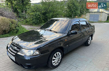 Седан Daewoo Nexia 2012 в 