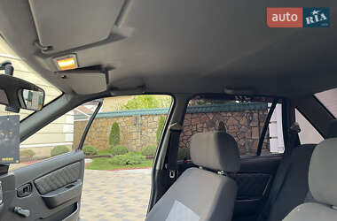 Седан Daewoo Nexia 2012 в 