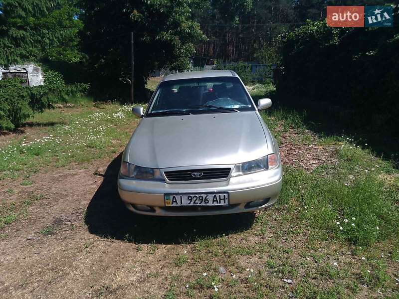 Седан Daewoo Nexia 2008 в Киеве