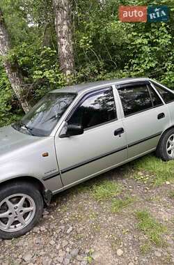 Седан Daewoo Nexia 2006 в 