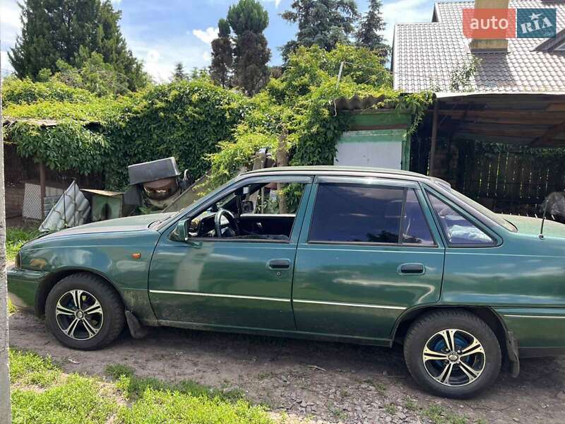 Седан Daewoo Nexia 1997 в Козине