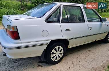 Седан Daewoo Nexia 2005 в 