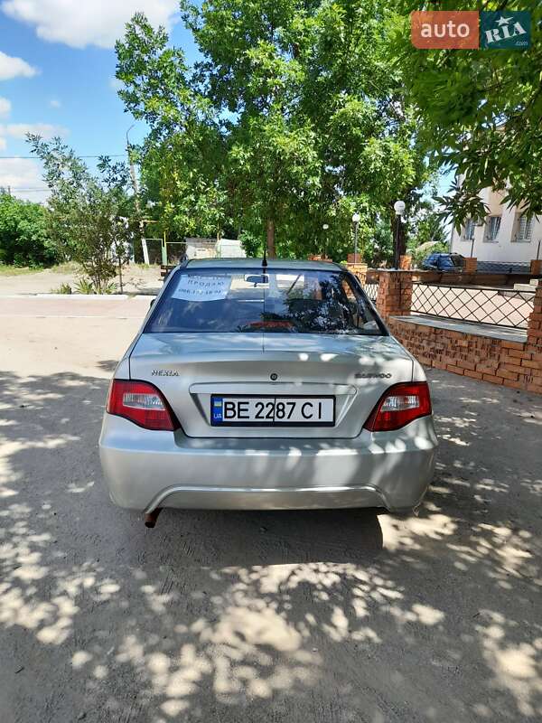 Седан Daewoo Nexia 2008 в Николаеве