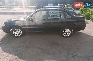 Седан Daewoo Nexia 2011 в 