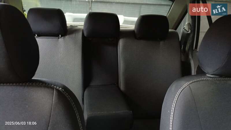 Седан Daewoo Nexia 2008 в Нежине