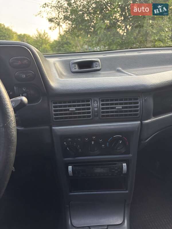 Седан Daewoo Nexia 2006 в Прилуках