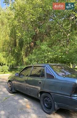 Седан Daewoo Nexia 1996 в 