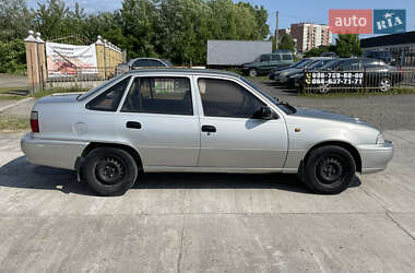 Седан Daewoo Nexia 2008 в 