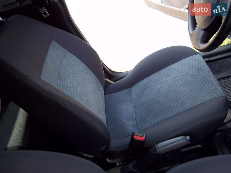 Седан Daewoo Nexia 2008 в Кривом Роге