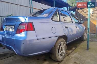 Седан Daewoo Nexia 2009 в 