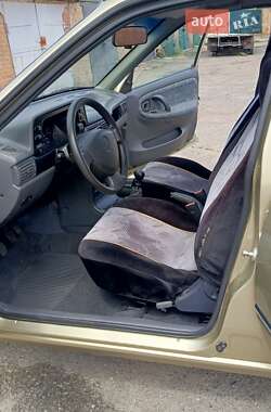 Седан Daewoo Nexia 2008 в 