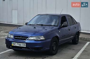 Седан Daewoo Nexia 2008 в Львове