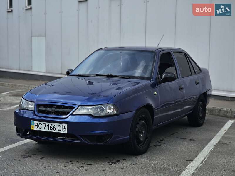 Седан Daewoo Nexia 2008 в 