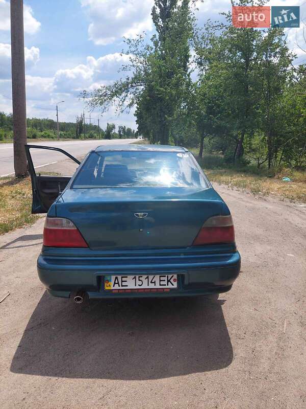 Седан Daewoo Nexia 1995 в Кривом Роге